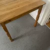 Spisebord i træ