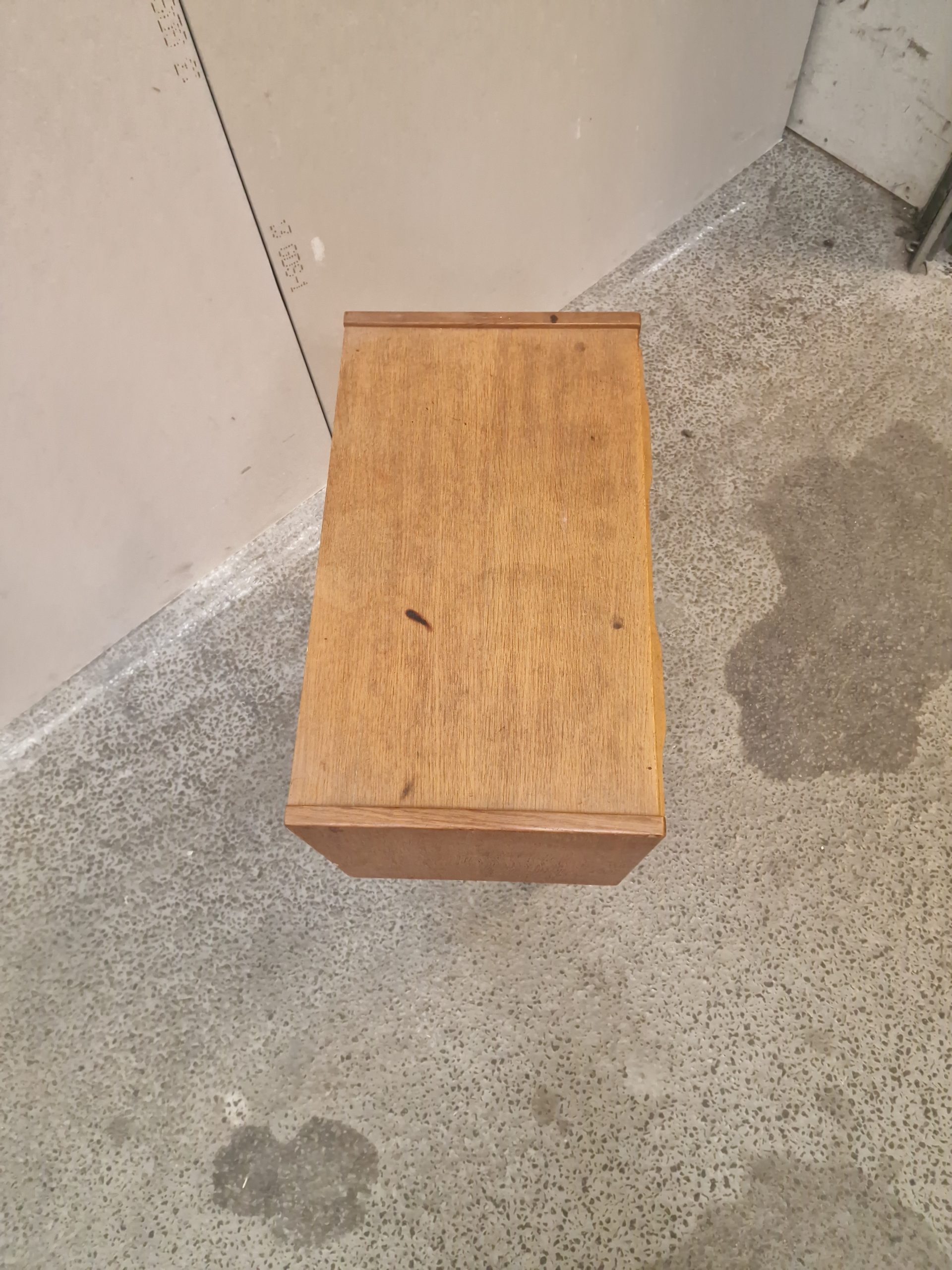 Lille kommode, egetræ