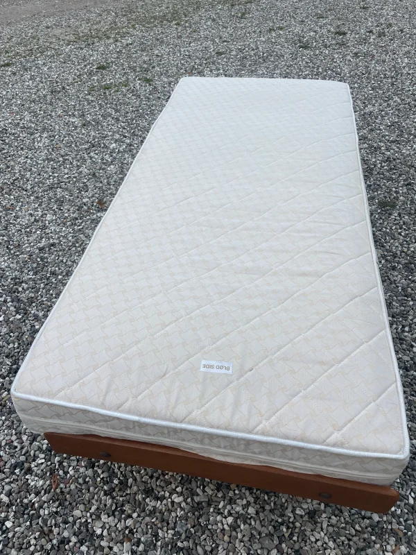 Ejvind A. Johansson for FDB Møbler. Daybed / briks af eg, model ‘G19’