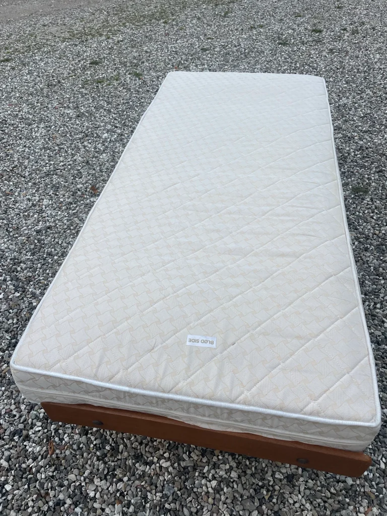 Ejvind A. Johansson for FDB Møbler. Daybed / briks af eg, model ‘G19’