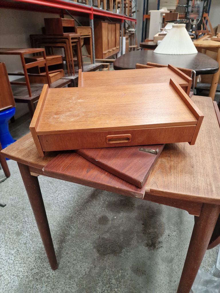 Vintage teaktræ sengeborde væghængte