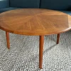 Rundt sofabord i teak, Bramin