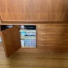 Hundevad Skænk i teak, kommodeskuffer og foldbar låge — billede 5
