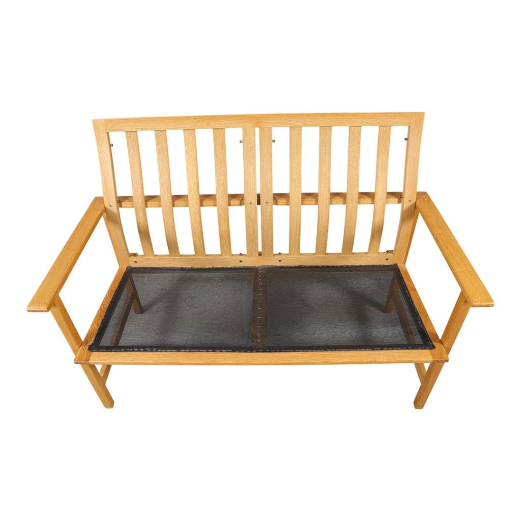 Børge Mogensen / Fredericia Stolefabrik BØRGE MOGENSEN. Frederericia Stolefabrik. To-personers sofa af egetræ, model 2259. — billede 5