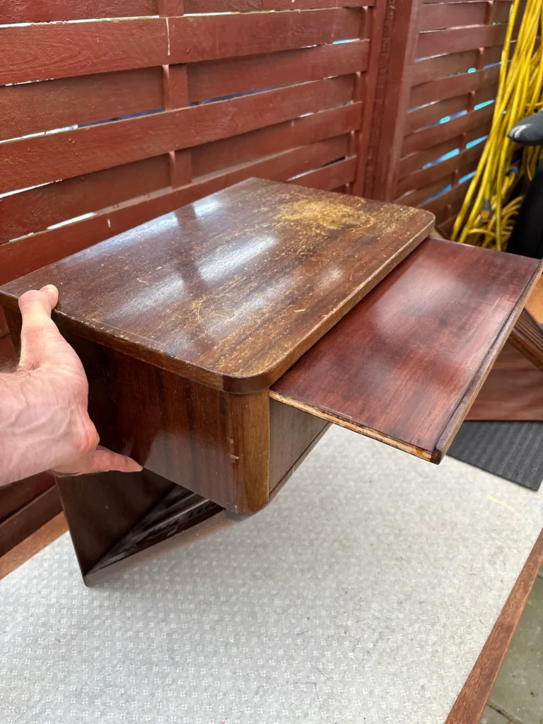 Vægophængte sengeborde i teak finér — billede 5